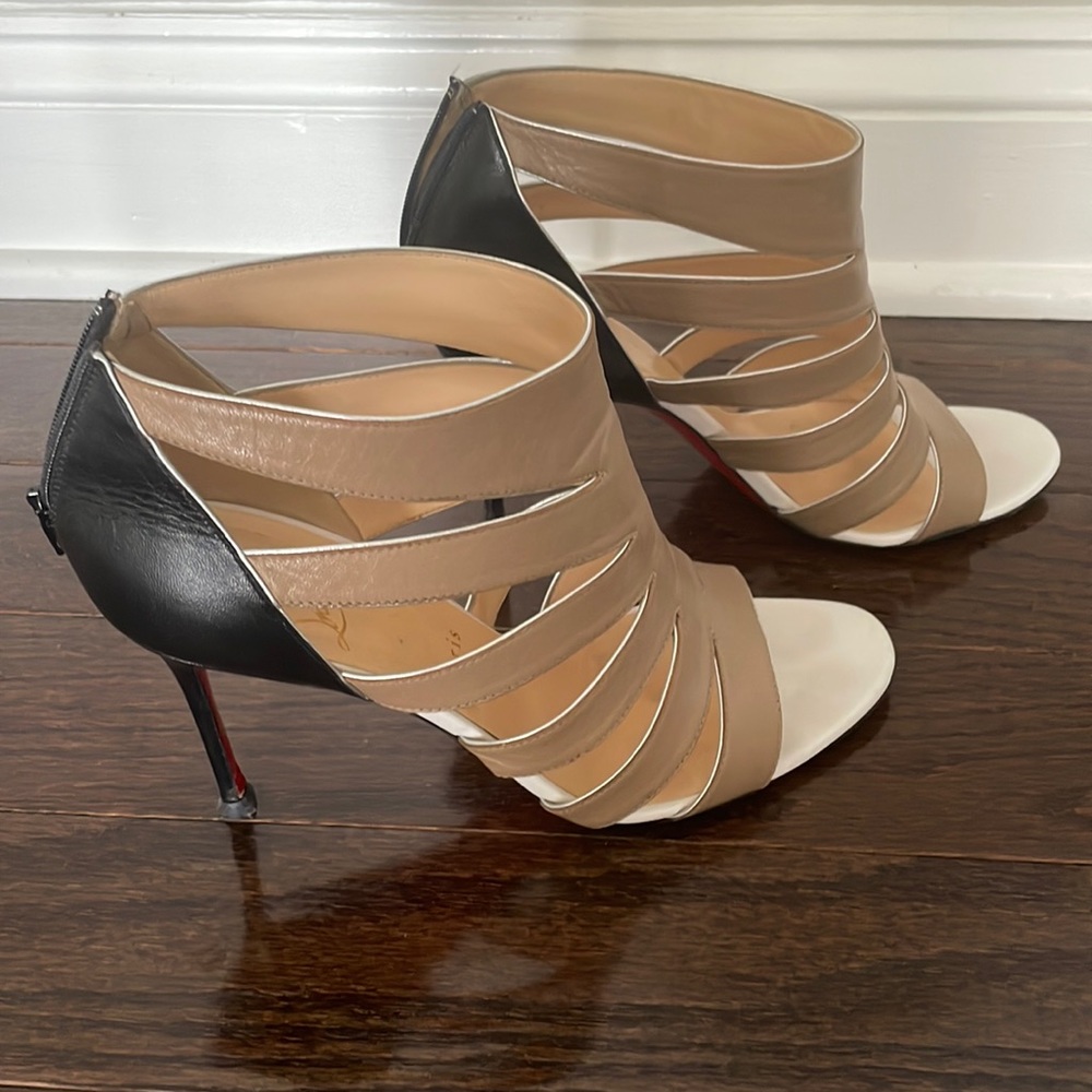 Christian Louboutin Black and Tan Beauty K sandals Size 40